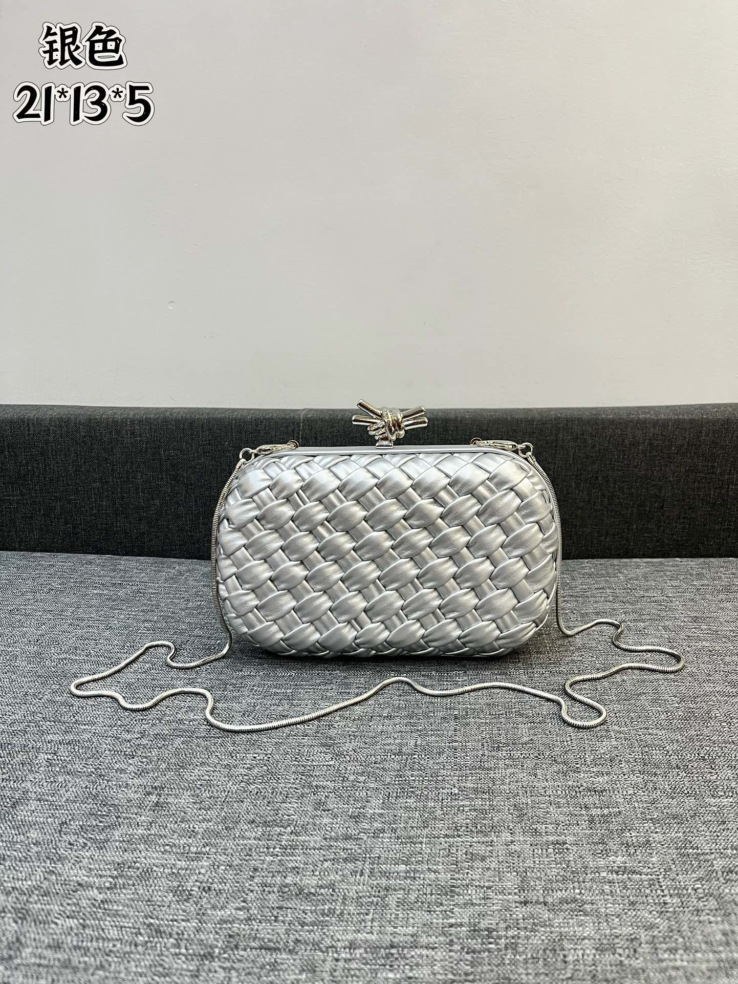 Bottega Veneta BV bag 51